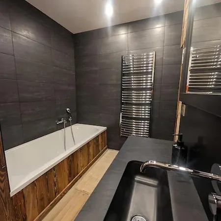 Chalet Luxueux Montagnard Isola 2000